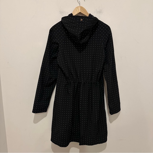 Lululemon Après Yoga Black & White Polkadot Rain Jacket - Picture 5 of 7